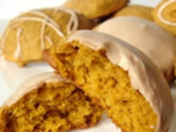 Iced pumkin Cookies