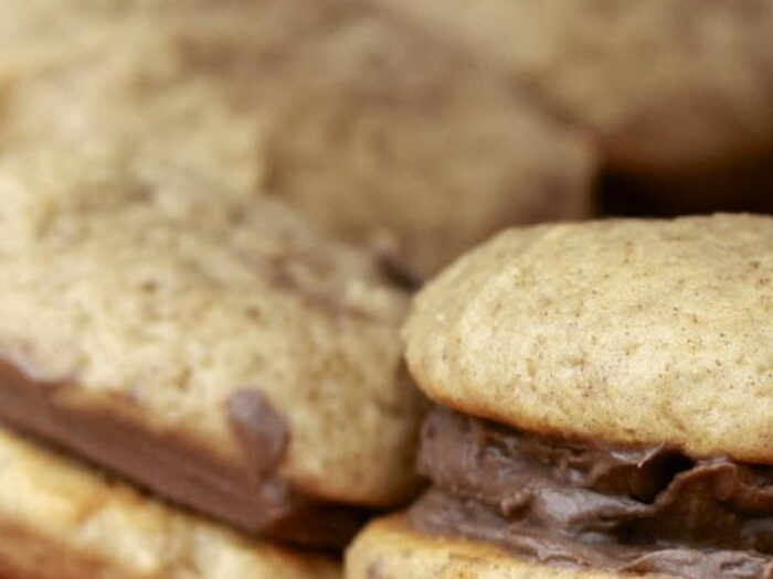 Dark Chocolate Ginger Cookie Sandwich